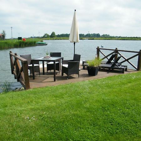 Gaestehaus " Schoene Aussicht " Neuharlingersiel Exterior photo